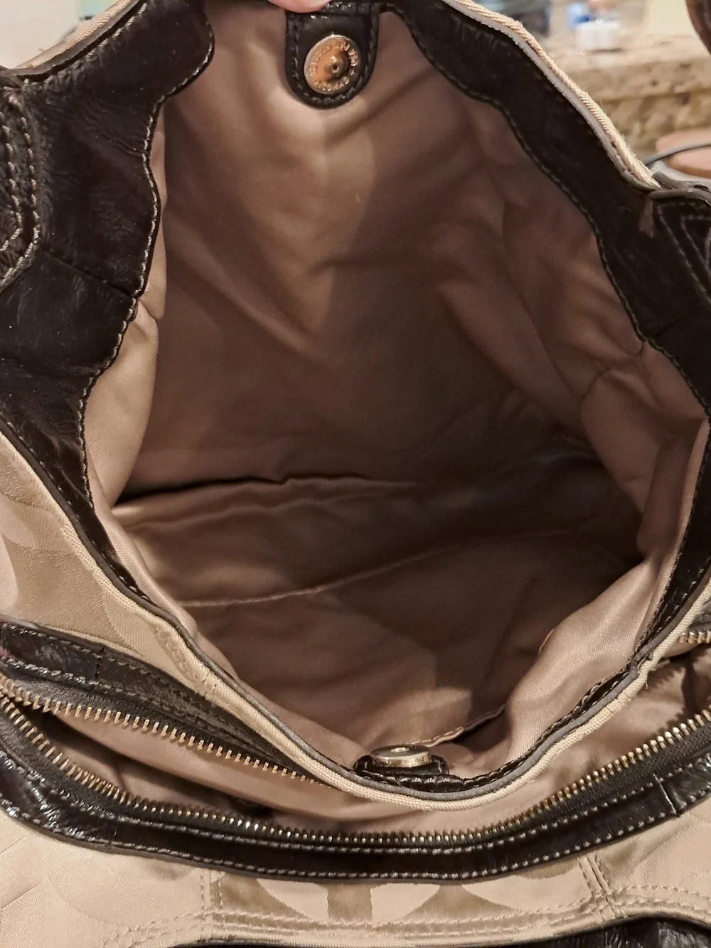 Coach Signature Jacquard Hobo Bag in Beige with Brown Handles With Gold Hardware - Picture 4 of 6